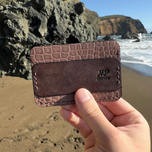 Eleison Pueblo Leather Alligator Wallet | Brown